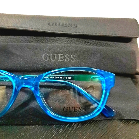 NEW- 3 pc GUESS Eyeglass Bundle blue/crystal frame 48-15-130 petite Case & cloth - Picture 2 of 6
